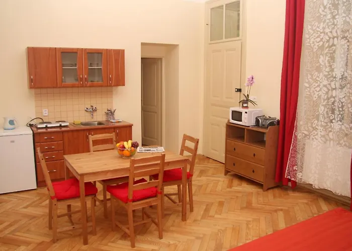 Husova 1.patro Jičín